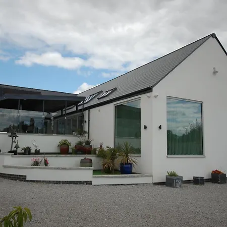 Maple Gardens Villa *