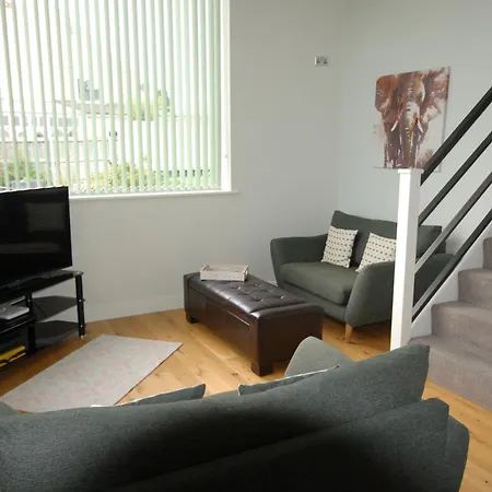 Bright Modern Villa Church Fenton