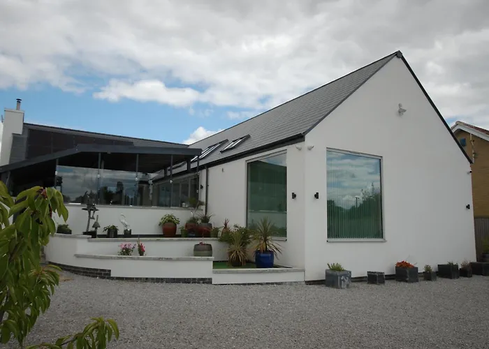 Maple Gardens Villa *